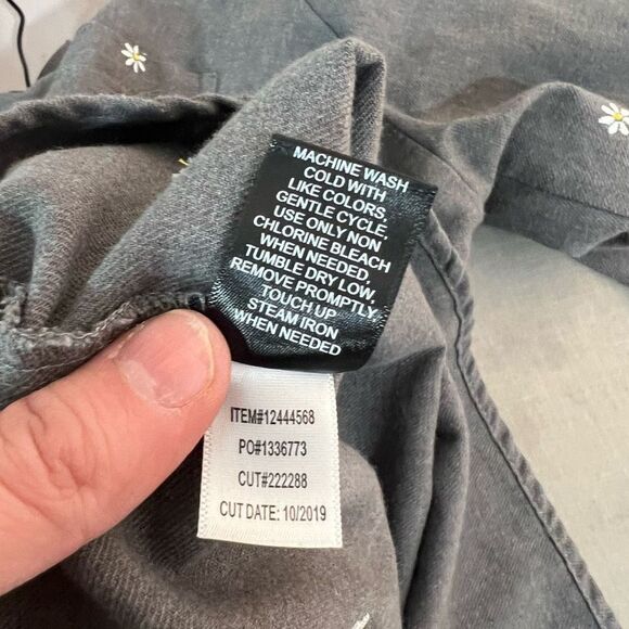 Torrid Taylor Cotton Embroidered daisy Button-Front Shirt size 3x - Picture 10 of 11